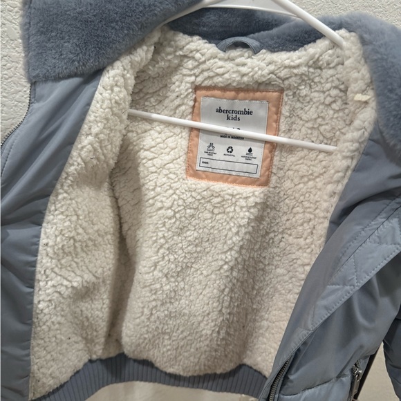 Abercrombie Kids Light Gray Jacket with Faux Fur Lining - Picture 2 of 4